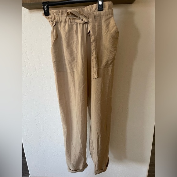 Lush| Tan Paperbag Trousers with tie waist and tapered leg—Size M••• - Picture 4 of 14